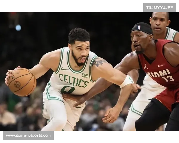 塔图姆跟酸痛绿军谨慎缺阵影响净效率需调整策略 塔图姆跟酸痛绿军谨慎缺阵影响净效率需调整策略